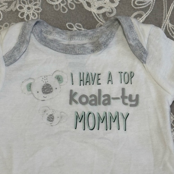 Baby Koala Graphic Onesie with Gray Trim NEW - Picture 4 of 6